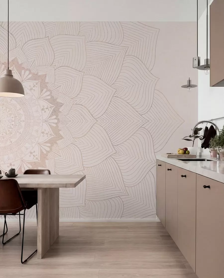Valokuvatapetti Pyöreä mandala, tapetti joogatilaan tai henkilökohtaisen tilan harmonisoimiseksi. Seinämandala lämpimissä pastellisissa väreissä teksturoidulla epäsäännöllisellä taustalla w01088