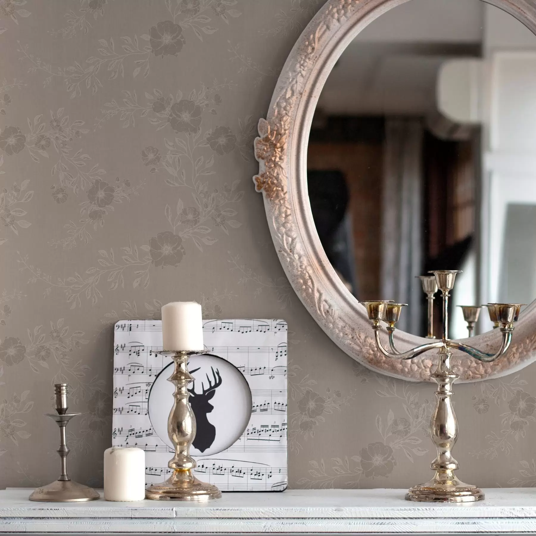 Valokuvatapetti Kukat, joissa on vaaleat lehdet a00006