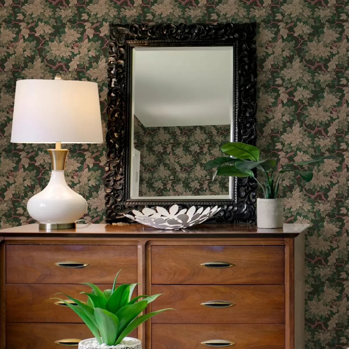 Taustakuva Lämpimän paletin lehtiä tummalla taustalla a00151v1