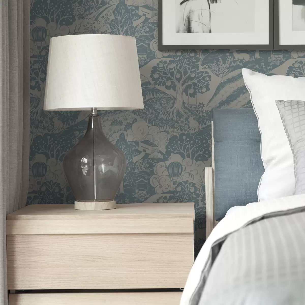 Taustakuva Keijumetsä eläimillä lasten kuvituksen tyyliin a00172