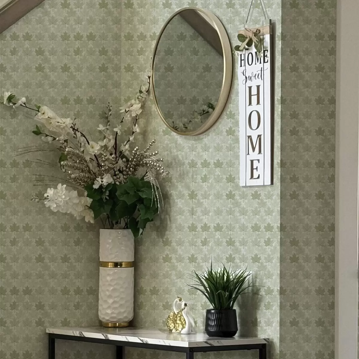 Taustakuva Kevyt kuvio vaahteranlehdillä a00195