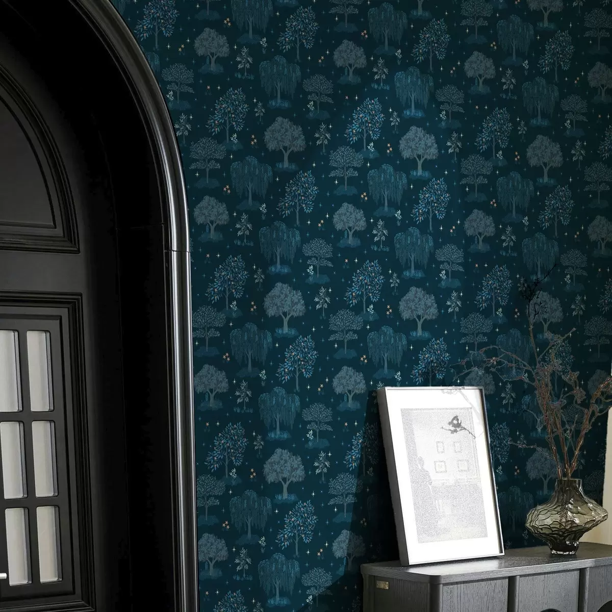 Taustakuva Keiju yömetsä tähtien ja koristeellisten puiden kanssa a00248