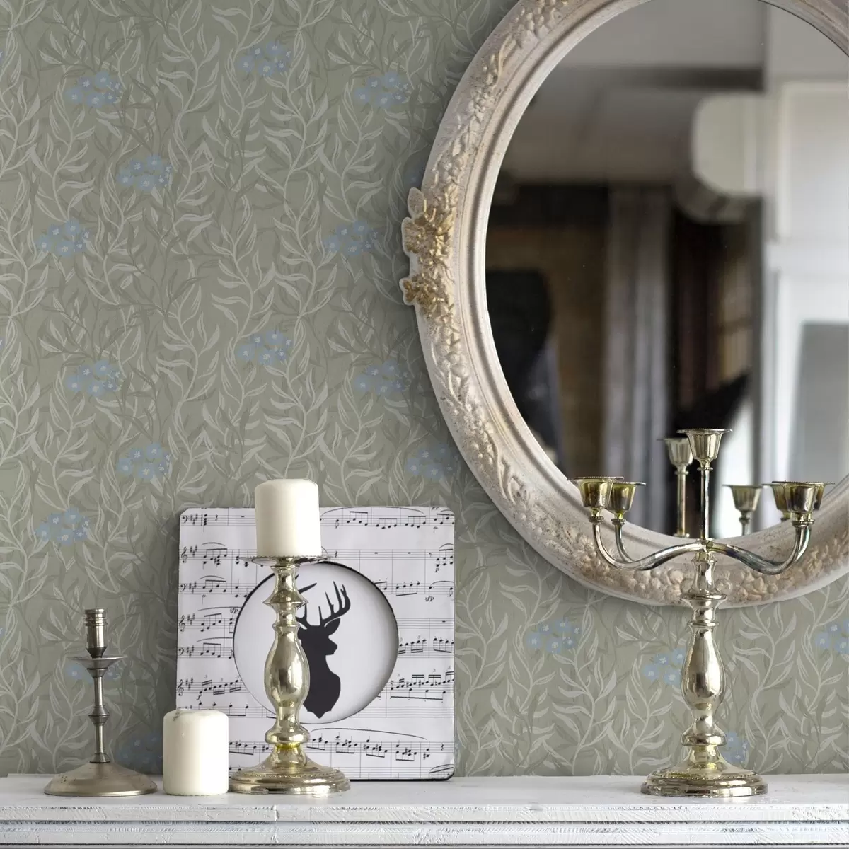 Taustakuva Vihreä tausta valkoisilla oksilla ja sinisillä kukilla a00268v1