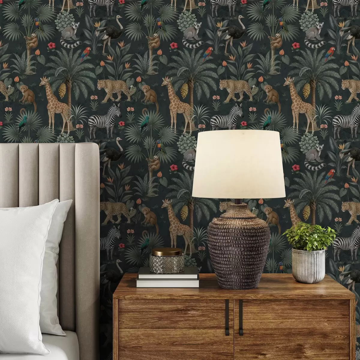 Taustakuva Realistisia trooppisia eläimiä kasvien keskellä a00427