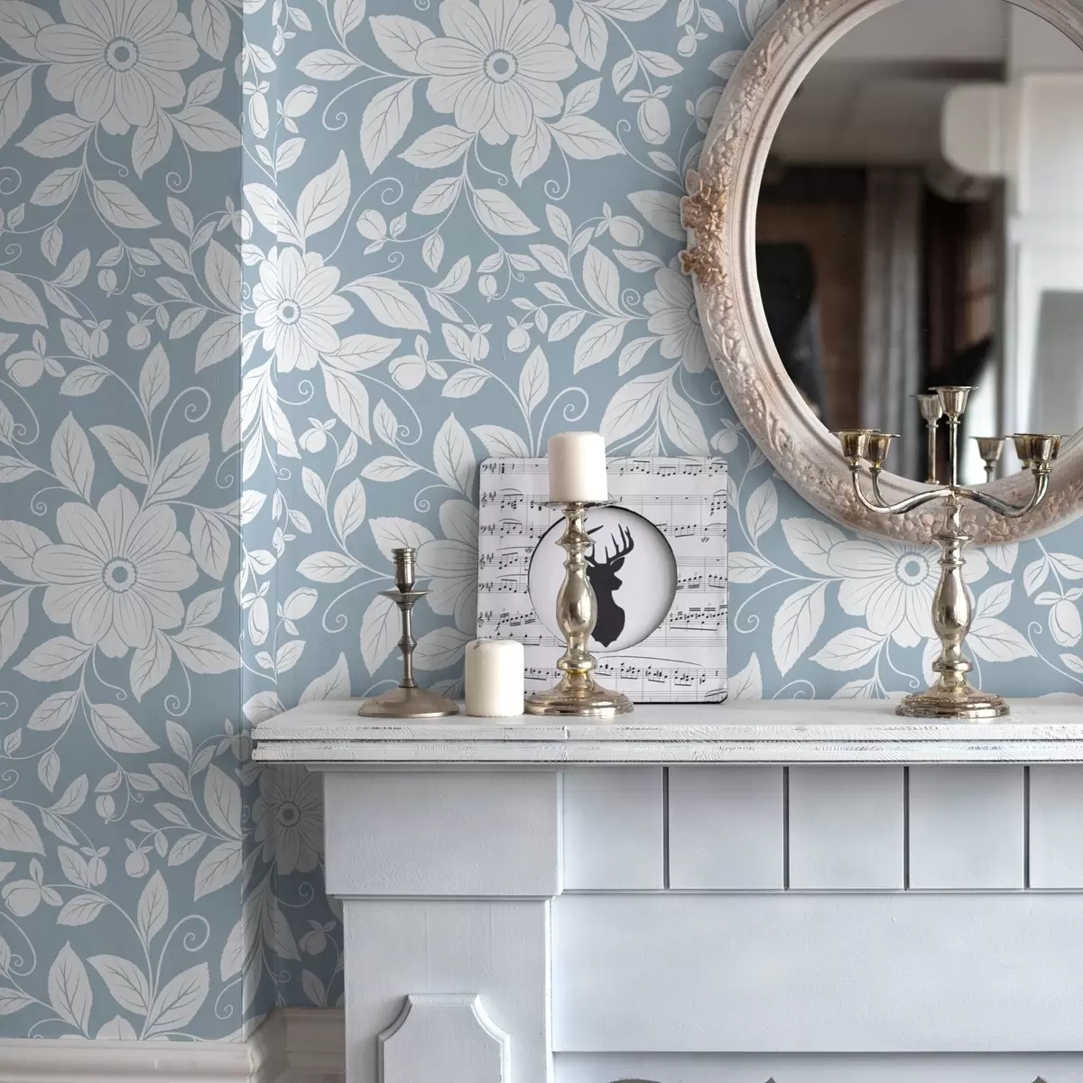 Taustakuva Valkoinen kukka ääriviivat pastelli sininen tausta a00452