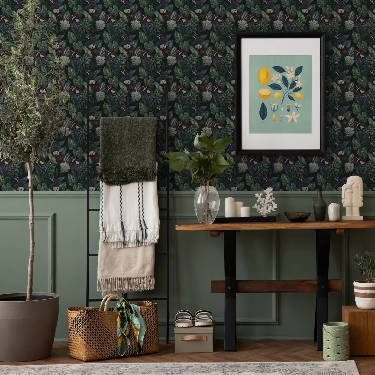 Taustakuva Trooppiset lehdet valkoisilla ja punaisilla kukilla a00361