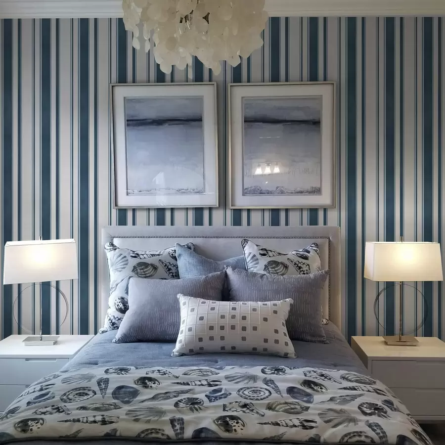 Valokuvatapetti Yhdistelmä turkoosia raitoja valkoisella pohjalla rytmin kanssa a00527