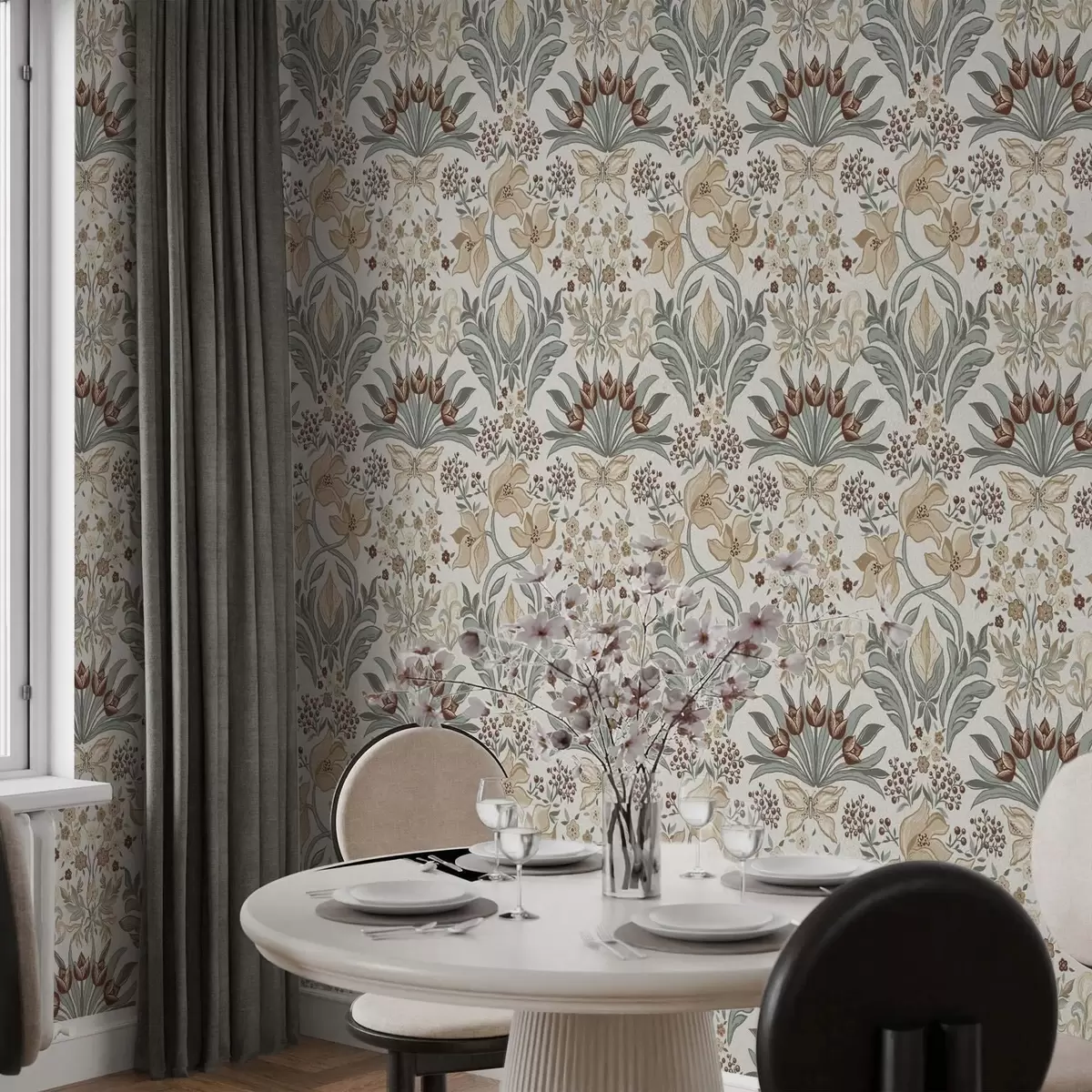 Taustakuva Koristeelliset liljat ja perhonen kermanvärisellä taustalla a00500