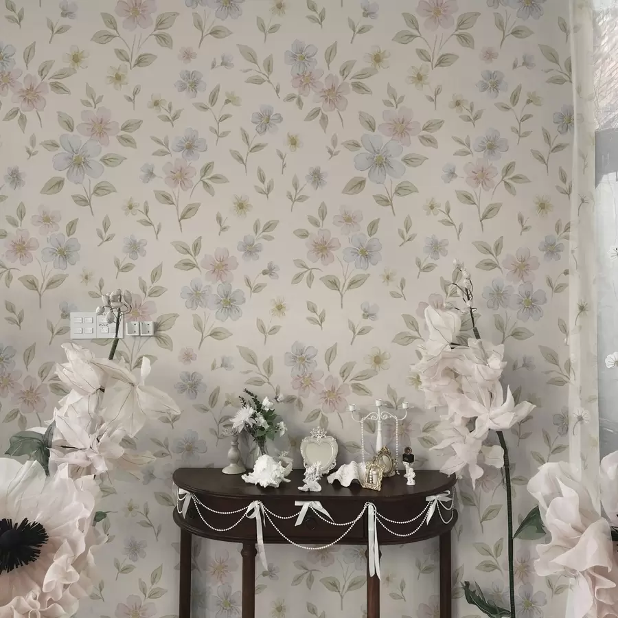 Valokuvatapetti Pastelliväriset niittykukat kermanvärisellä taustalla a00596