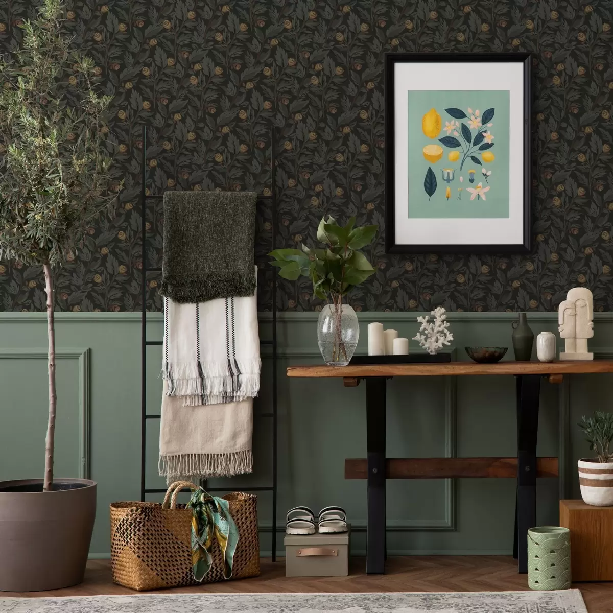 Taustakuva Tumma kukkakuvio, jossa on keltaisia silmuja ja lehtiä a00598