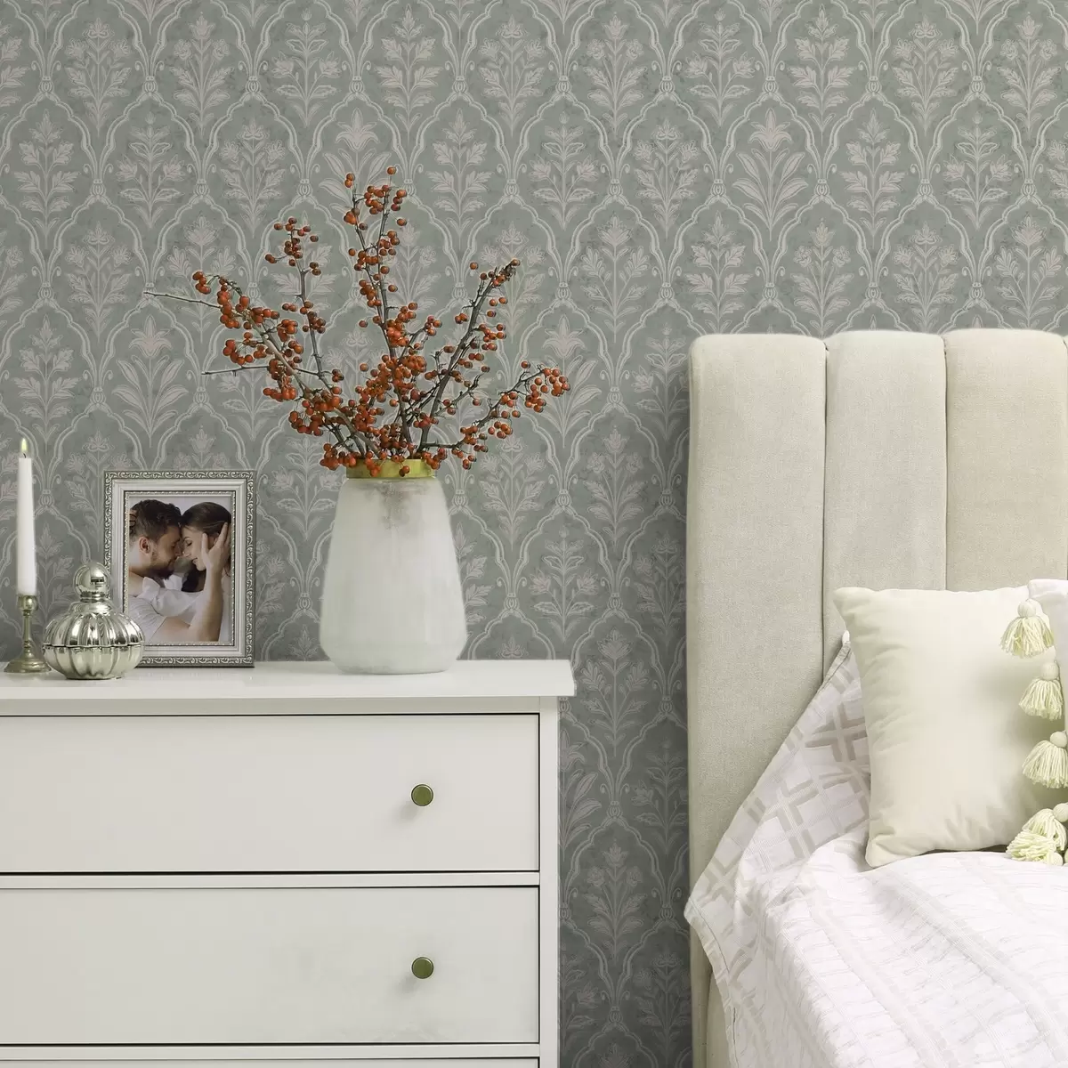 Taustakuva Minttuinen damasti, jossa hienoja kukka-medaljonkeja a00741