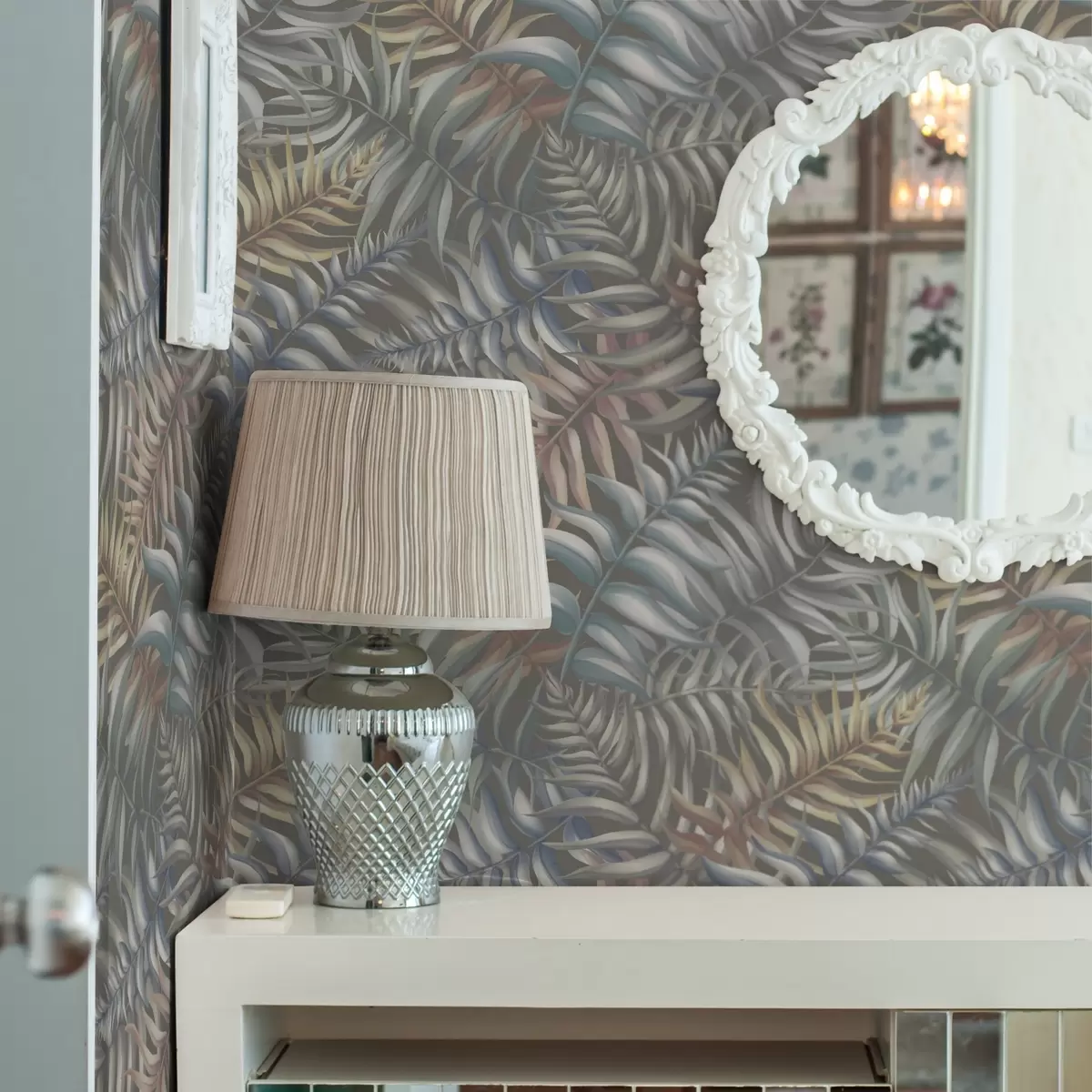 Taustakuva Kerrostetut palmunlehdet hillityissä sävyissä a00789