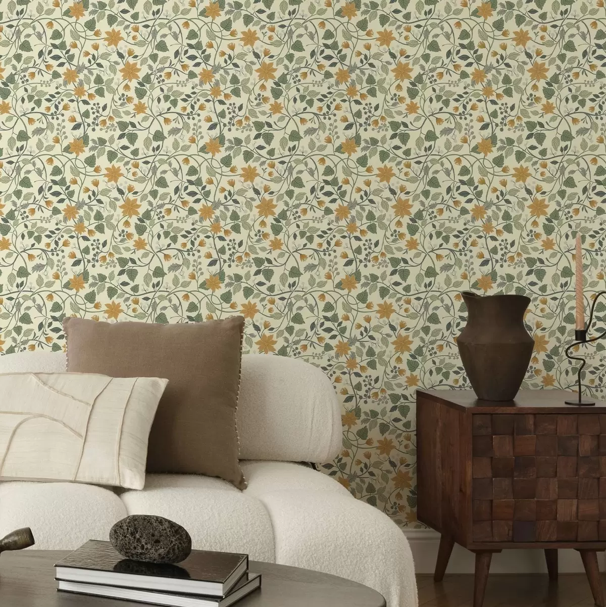 Taustakuva Keltaisilla kukilla ja marjoilla koristellut kiipeilevät kukkivat oksat a00750