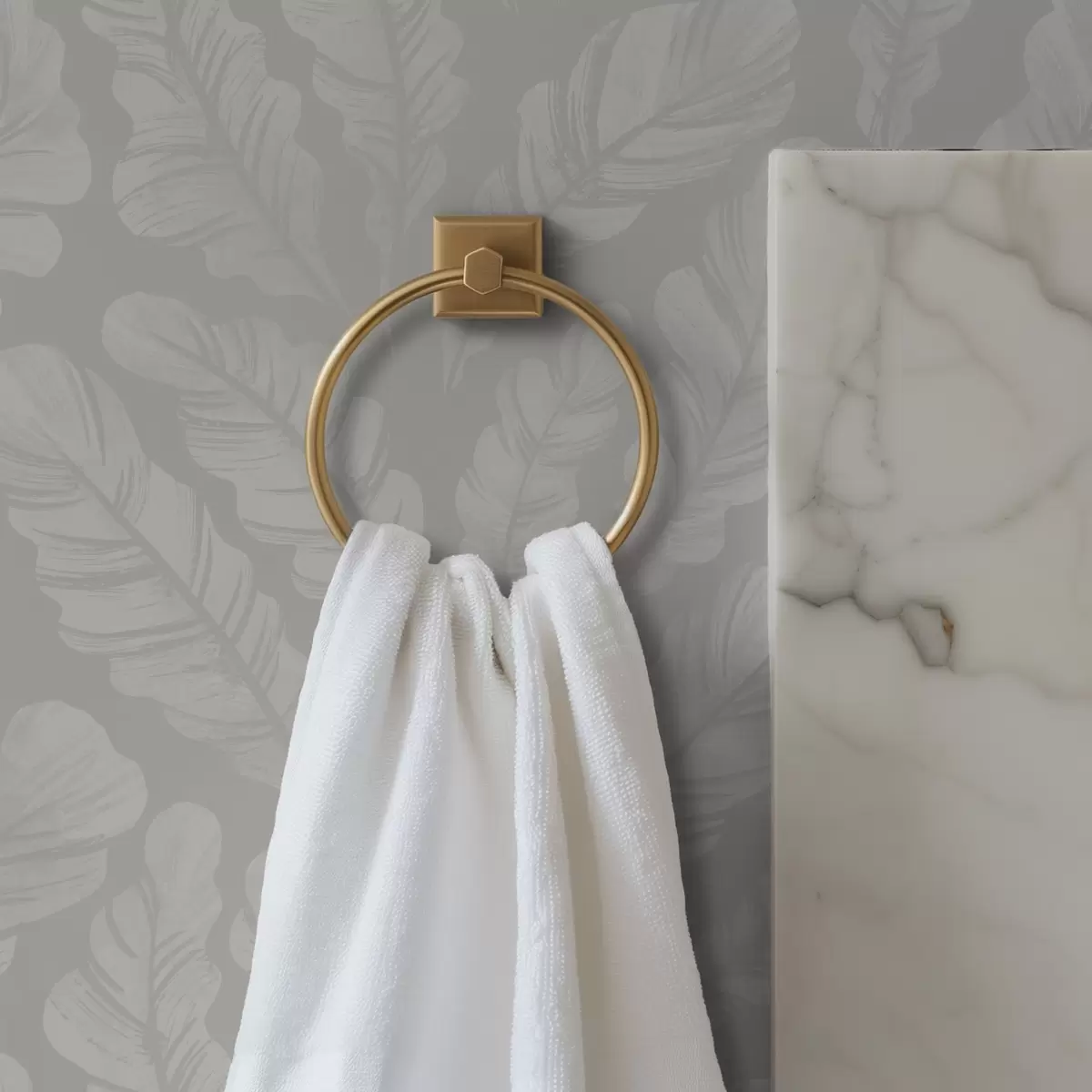 Taustakuva Suuret höyhenet pehmeissä harmaissa sävyissä a00839