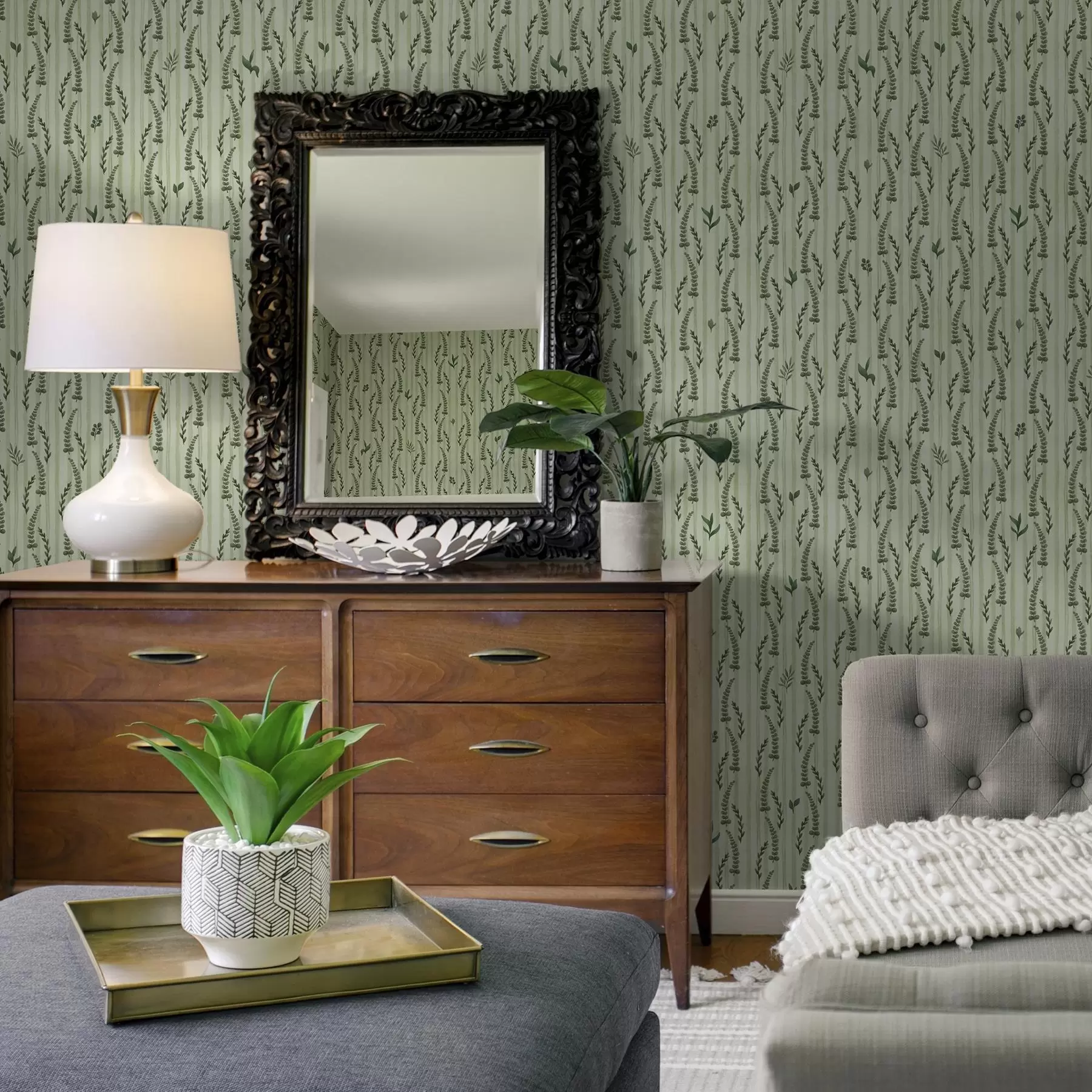 Valokuvatapetti Tiheä vihreä ruoho ja mintun versot raidoilla a00819