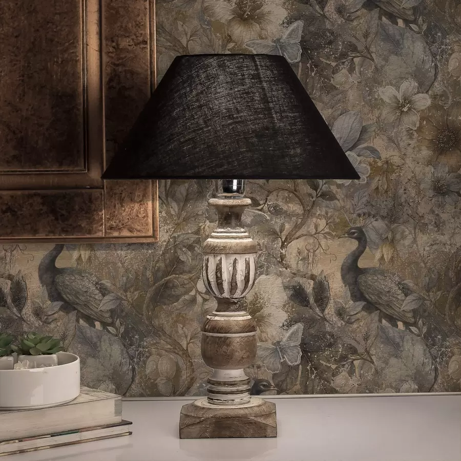 Valokuvatapetti Vanha kukkakollaasi, jossa on riikinkukkoja ja perhosia a00897