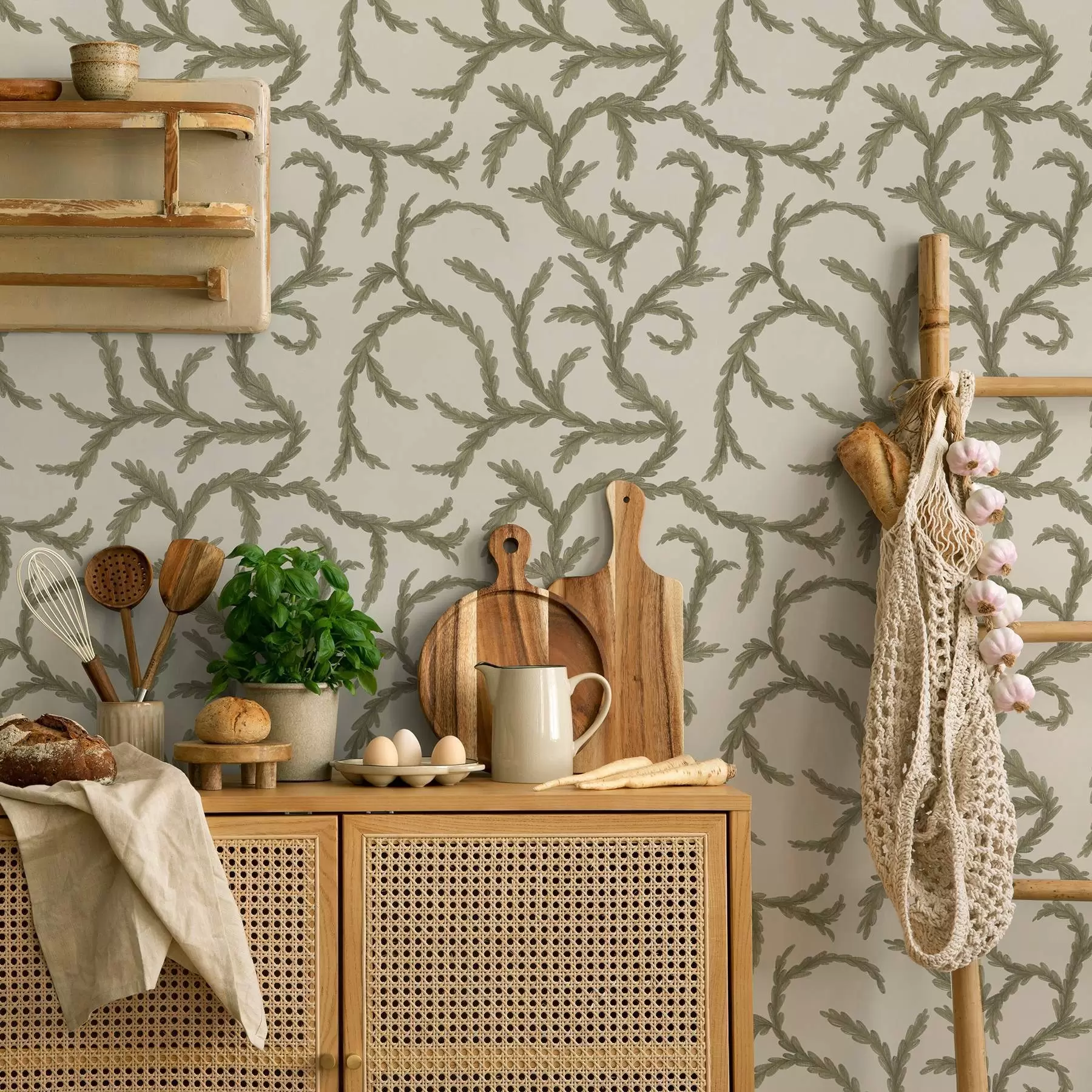 Valokuvatapetti Pehmeät vihreät havupuiden kiharat vaalealla taustalla a00938