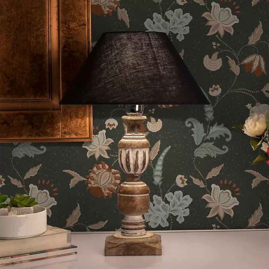 Valokuvatapetti Tummanvihreä tausta koristeellisilla kukilla ja lehdillä a01086