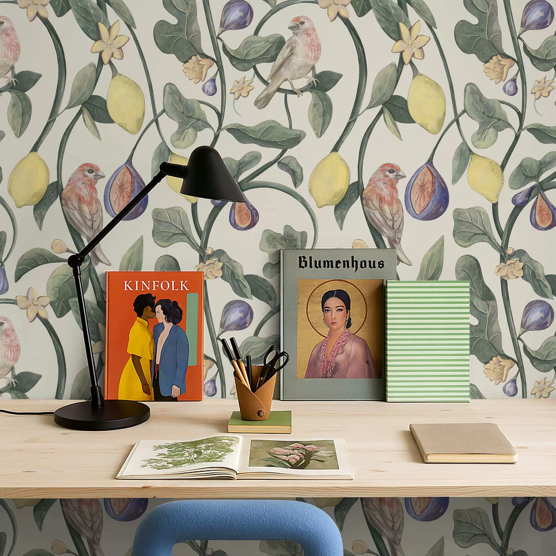 Valokuvatapetti Linnut lehtien ja hedelmien keskellä a01107